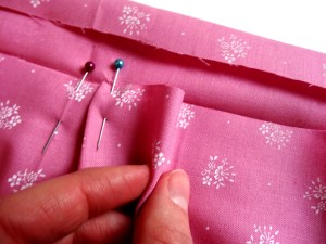 Dirndlschürze raffen