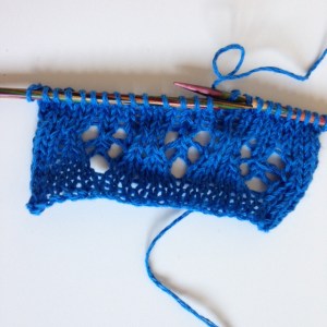 Stricken mit Baumwolle