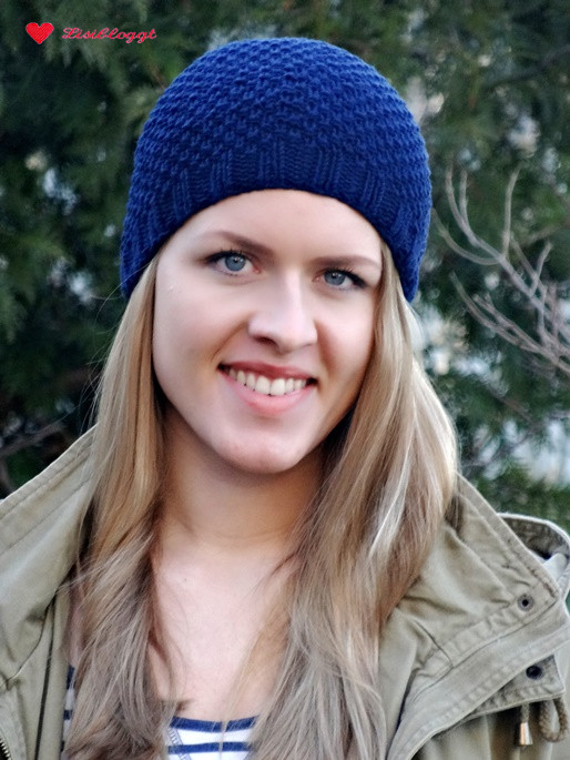 Anleitung: Dunkelblaue Strickbeanie aus Baumwolle