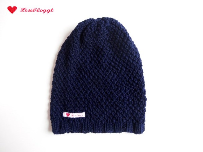 Anleitung: Dunkelblaue Strickbeanie aus Baumwolle