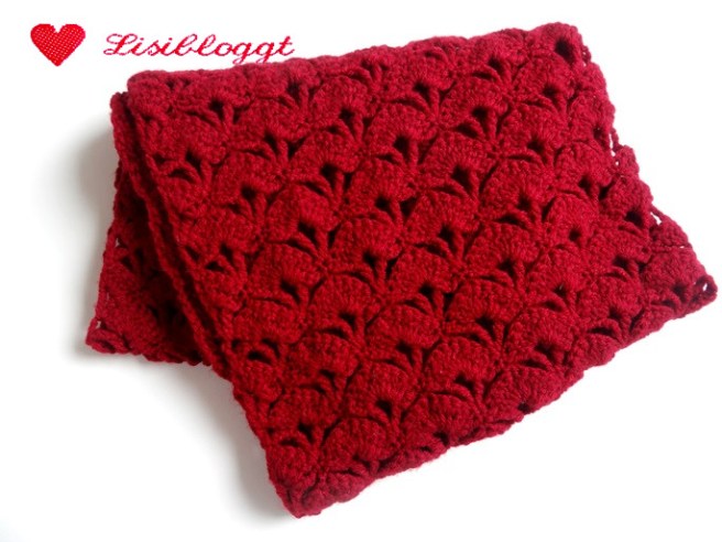 Anleitung: Gehäkelter Loop-Schal mit Muschelmuster