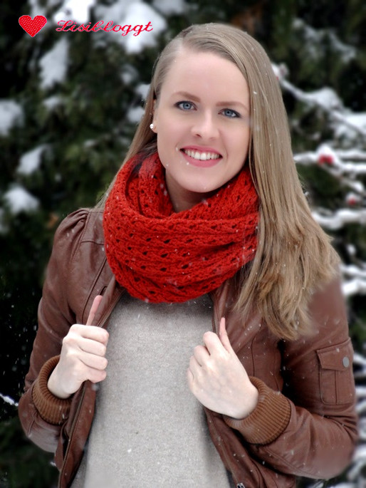 Anleitung: Rostroter Loop-Schal mit Ajourmuster