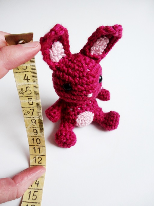 Anleitung: Amigurumi-Hasen häkeln