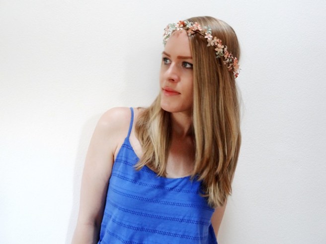 Warum niemand aus seiner (DIY-) Haut kann oder muss - Blumenkranz mit Nagellack