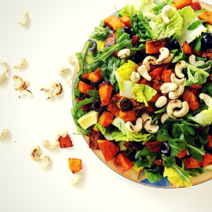 Rezept: Sommersalat mit Kürbis und Cashews