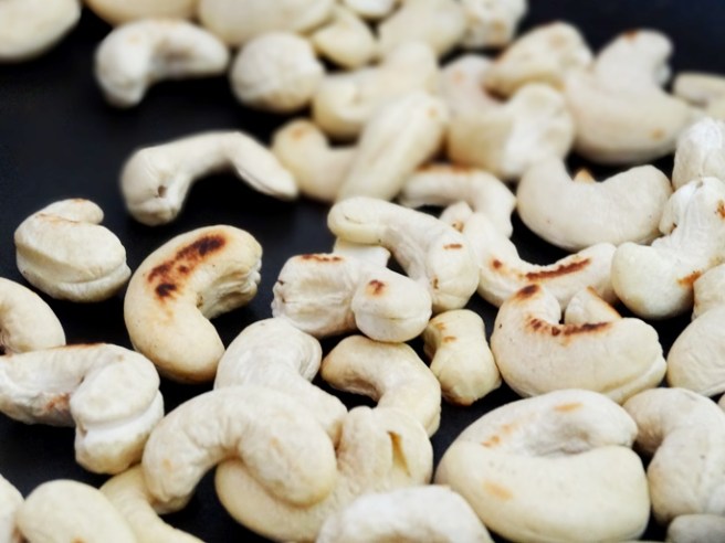 Rezept: Sommersalat mit Kürbis und Cashews