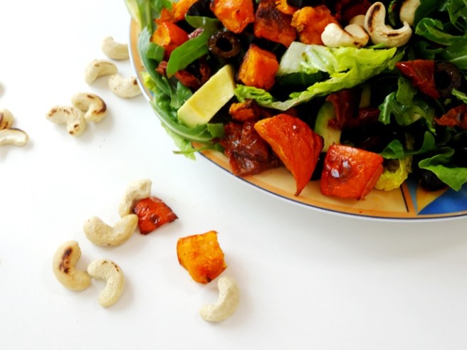Rezept: Sommersalat mit Kürbis und Cashews