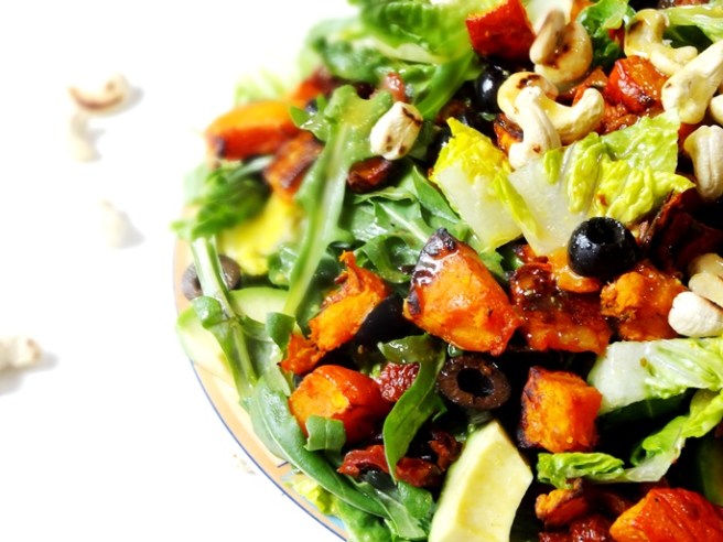 Rezept: Sommersalat mit Kürbis und Cashews