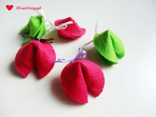 Anleitung: Glückskekse aus Filz basteln