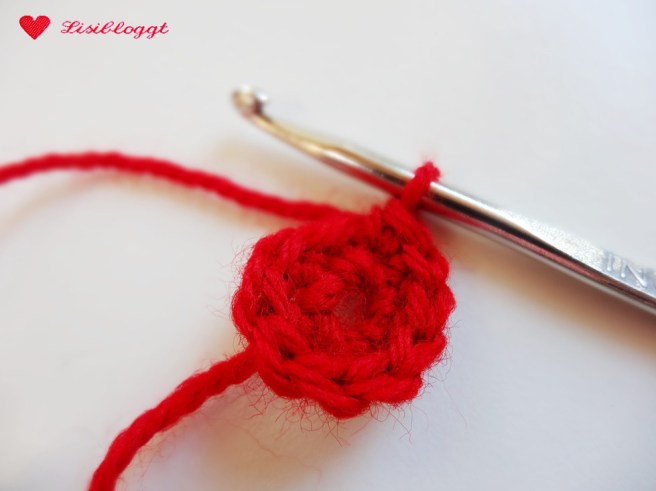 Anleitung: Amigurumi-Fliegenpilze häkeln