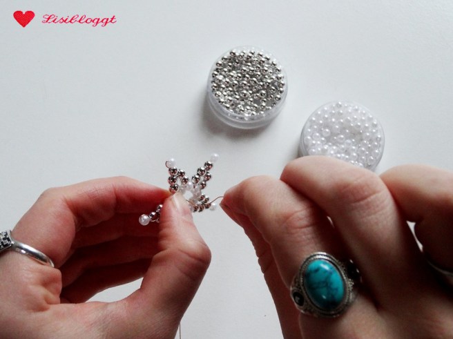 Anleitung: Perlensterne mit Draht basteln