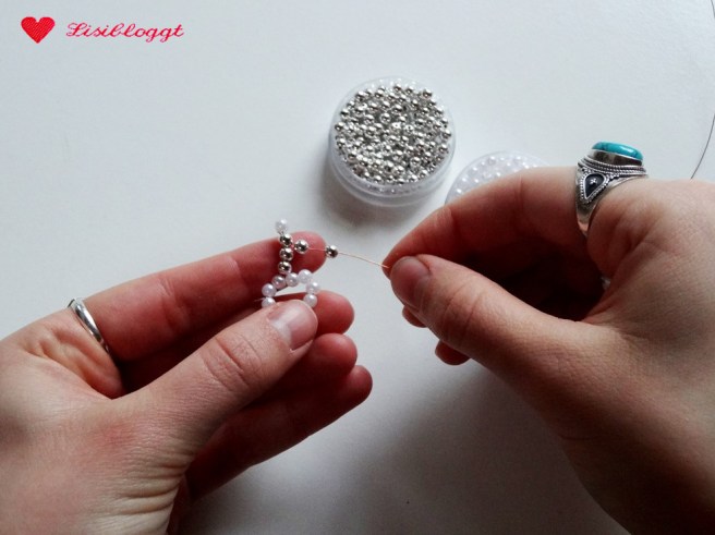 Anleitung: Perlensterne mit Draht basteln