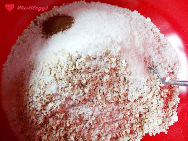 Rezept: Kokos-Knuspermüsli selbst machen (vegan, glutenfrei)