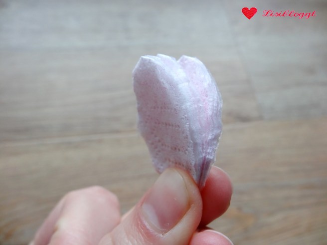 Anleitung: DIY-Kirschblüten aus Servietten basteln