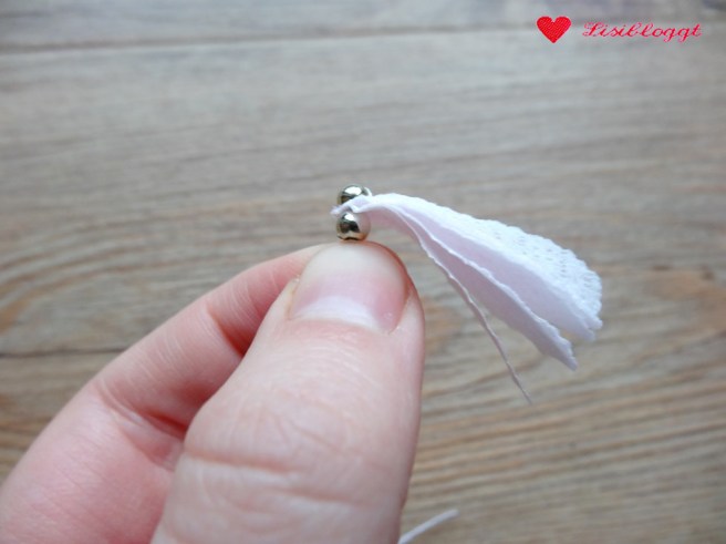 Anleitung: DIY-Kirschblüten aus Servietten basteln