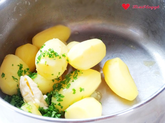 Rezept: Ofenspargel mit veganer Hollandaise und Kartoffeln (glutenfrei)