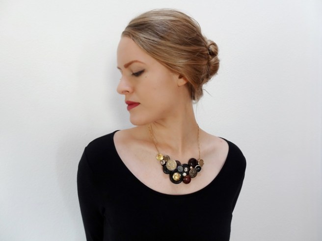 Entdeckung der Woche: Statement-Kette aus Knöpfen