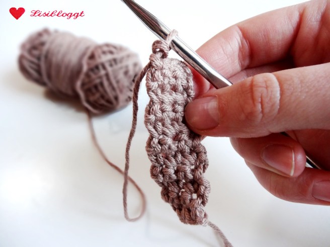 Anleitung: Einfache Häkeltasche aus Baumwoll-Mischgarn