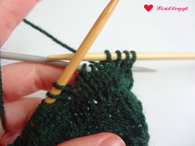 Anleitung: Stirnband mit gegenläufigem Zopf stricken