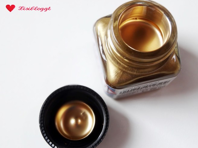 Anleitung: Goldene Weihnachts-Walnüsse