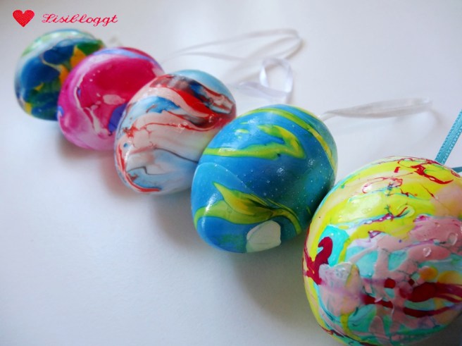 Anleitung: Ostereier marmorieren mit Nagellack