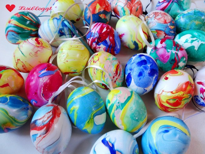 Anleitung: Ostereier marmorieren mit Nagellack