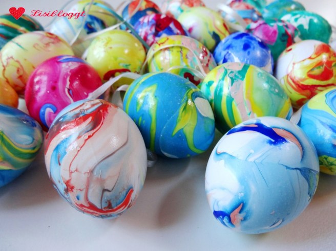 Anleitung: Ostereier marmorieren mit Nagellack