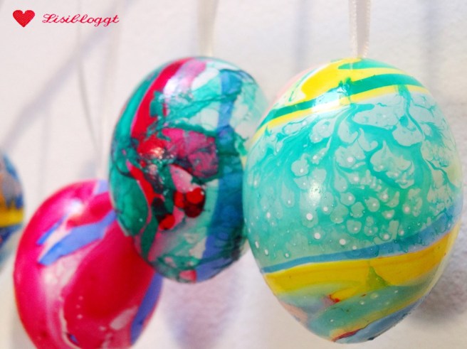 Anleitung: Ostereier marmorieren mit Nagellack