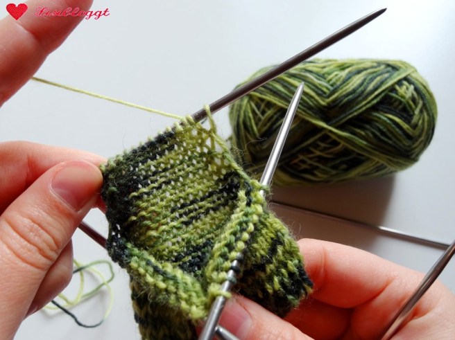 Anleitung: Einfache Baby-Socken stricken