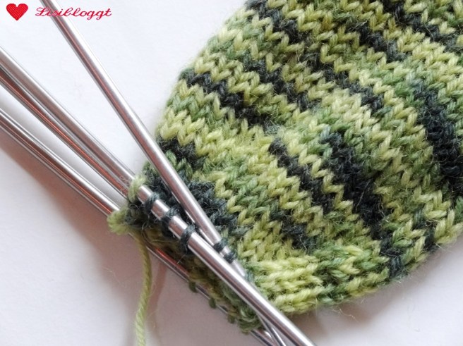 Anleitung: Einfache Baby-Socken stricken
