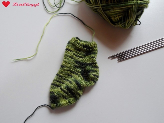 Anleitung: Einfache Baby-Socken stricken