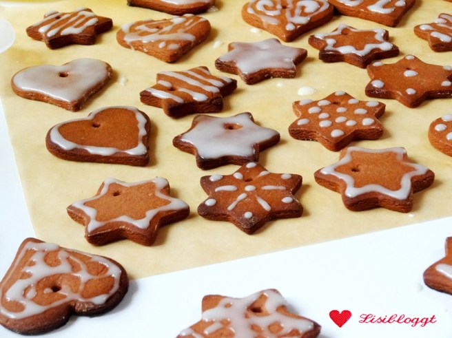 Rezept: Vegane Lebkuchen-Anhänger backen