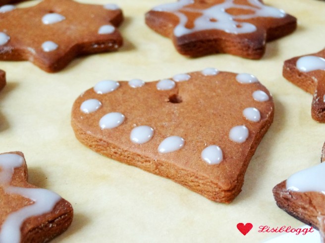 Rezept: Vegane Lebkuchen-Anhänger backen