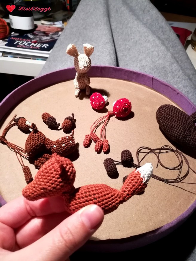 Anleitung: Wald-Mobile Teil 1, Fuchs und Reh häkeln