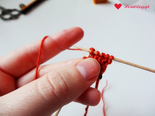 Anleitung: Bastelkarten mit Mini-Strickzeug