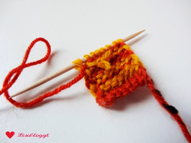 Anleitung: Bastelkarten mit Mini-Strickzeug