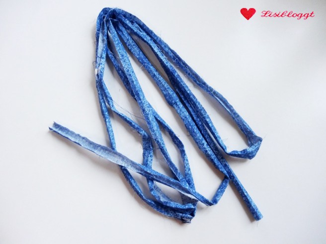 Anleitung: Wimpel-Girlande aus Stoff nähen