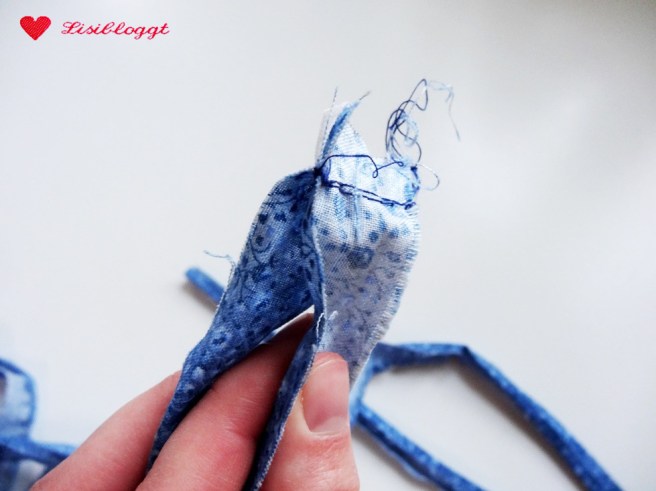 Anleitung: Wimpel-Girlande aus Stoff nähen