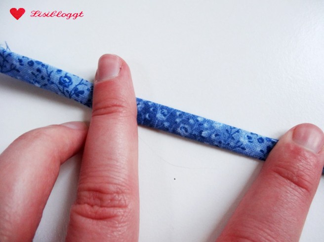 Anleitung: Wimpel-Girlande aus Stoff nähen