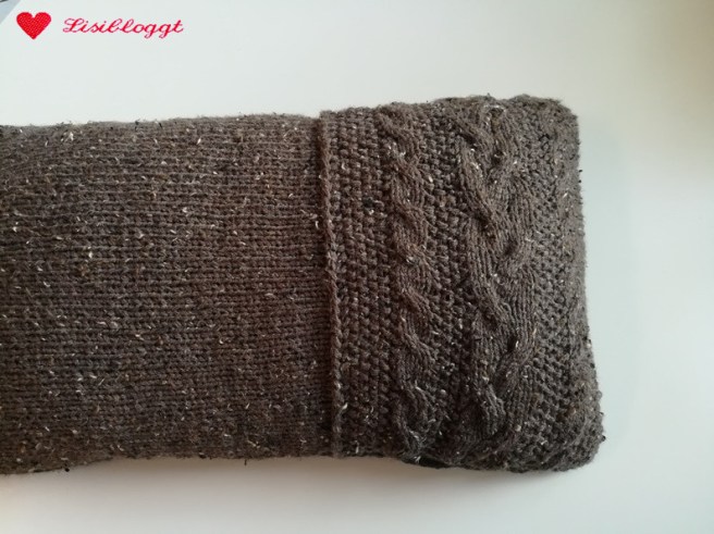 Anleitung: Kissenbezüge mit Zopfmuster stricken