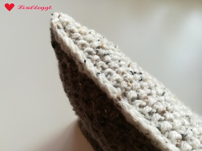 Anleitung: Kissenbezüge mit Zopfmuster stricken