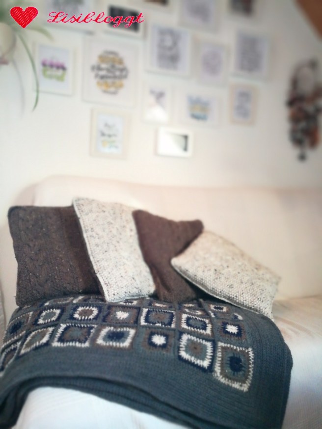 Anleitung: Kissenbezüge mit Zopfmuster stricken