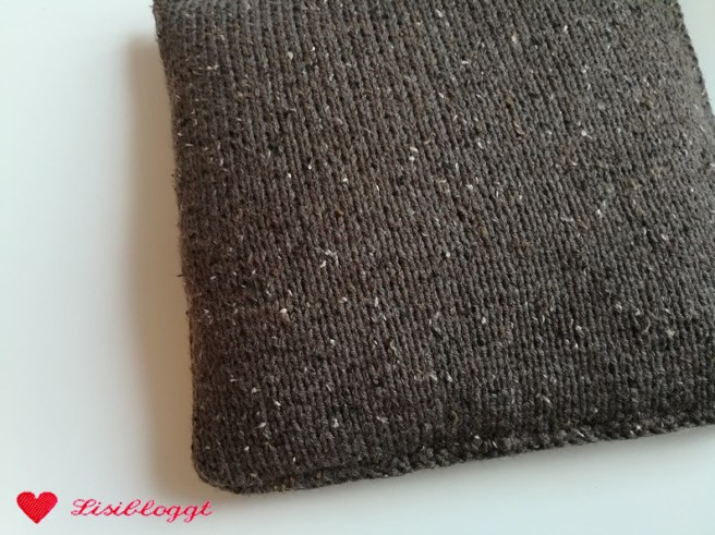 Anleitung: Kissenbezüge mit Zopfmuster stricken